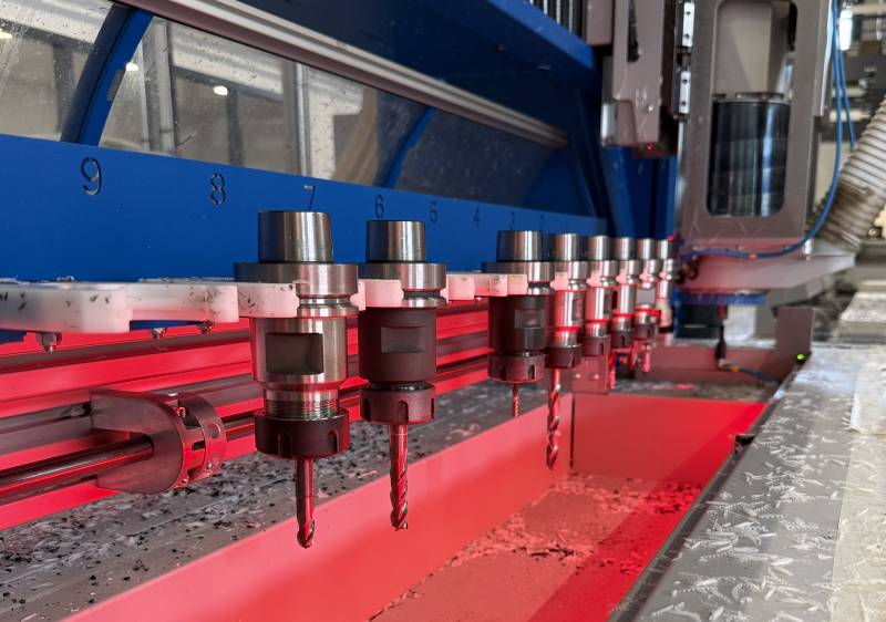 atelier d’usinage plastique avec centre cnc à signes dans le var aca plastiques et mécaniques