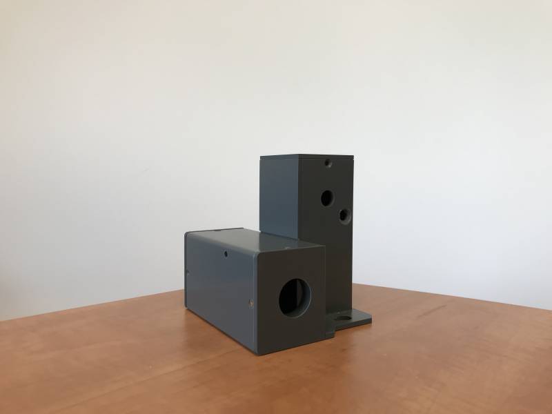 Boitier plastique sur-mesure pour batterie à Bensançon