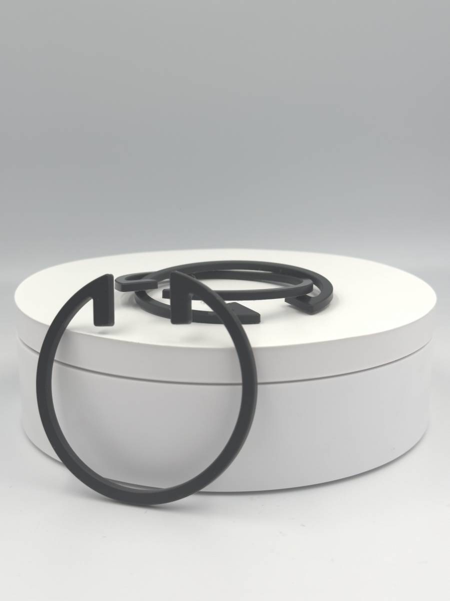 Clips de serrage usinés en PVC à Nice (06)