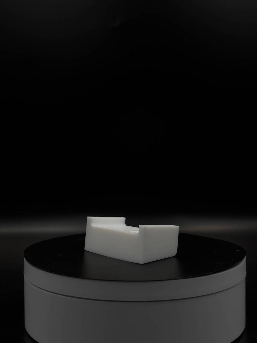 Usinage de cale sur mesure en POM C à Marseille