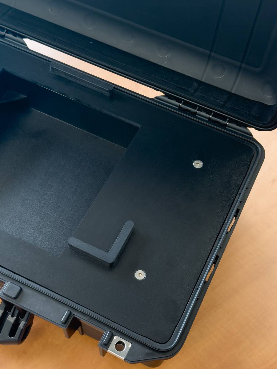 Valise plastique sur mesure à Marseille (13)