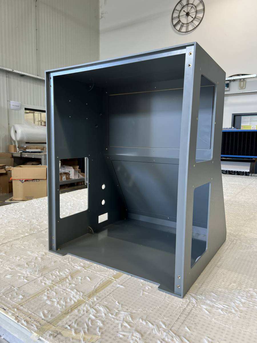 Carter en PVC usiné à Signes (83)