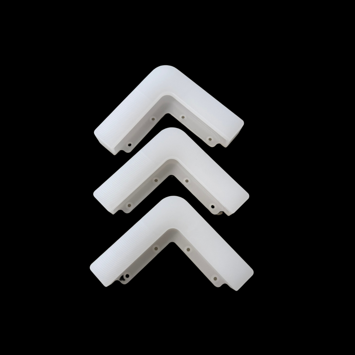 pièce de protection d’angle en pmma usinée sur mesure pour l’industrie à toulouse