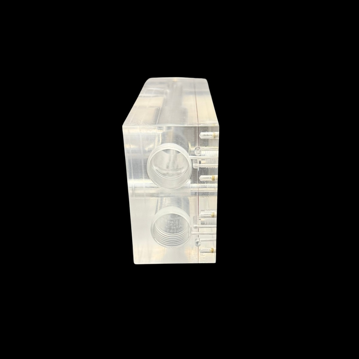 circuit gravé pneumatique transparent usiné en plastique à nantes