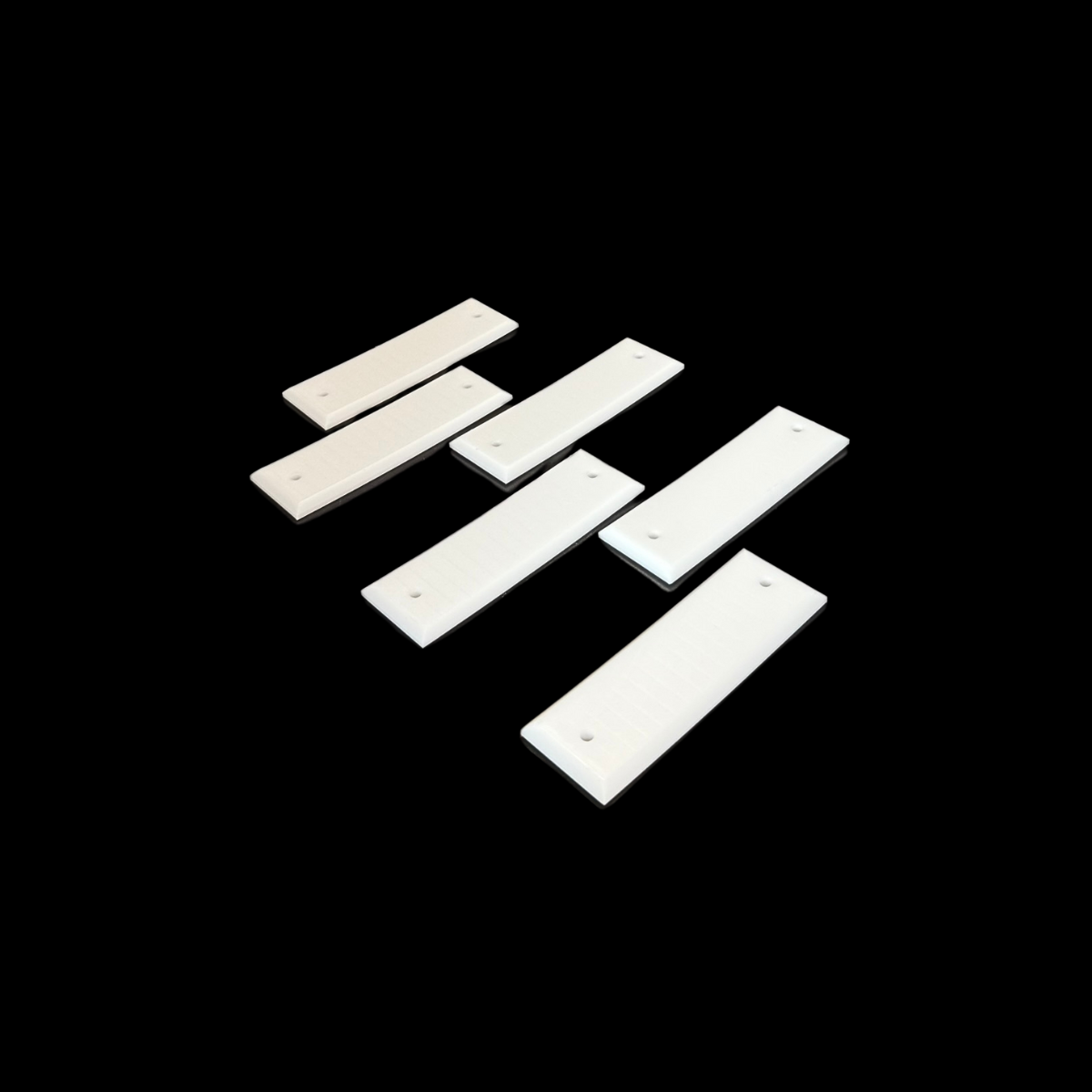 pièces en pom blanc usinées à marseille pour application télécom