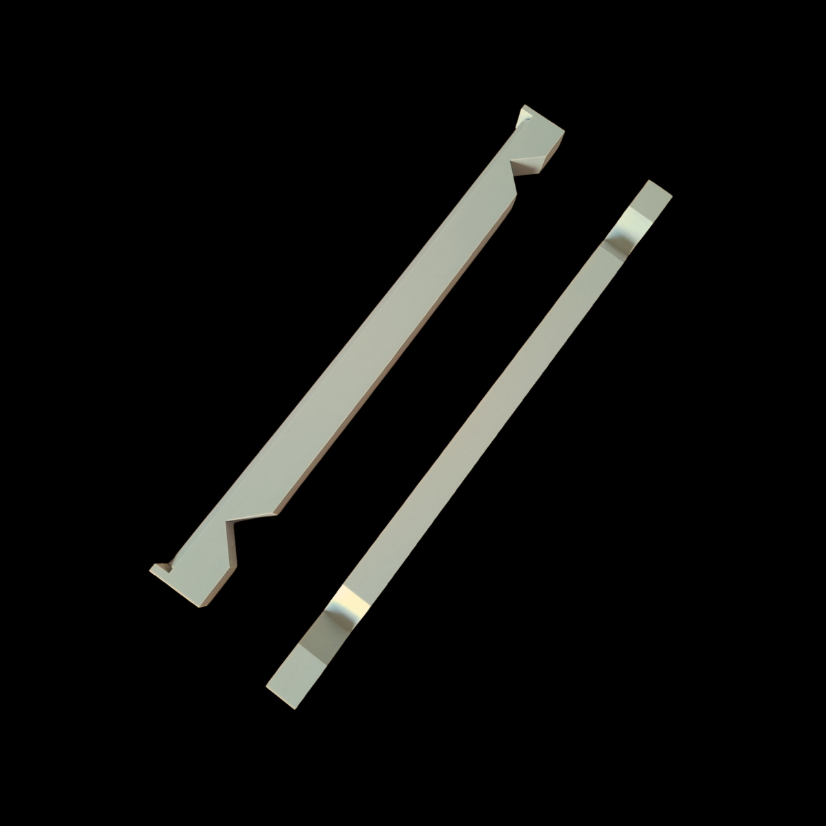 pièces techniques en pvc rigide blanc fabriquées en petite série pour l’aéronautique à clermont-ferrand